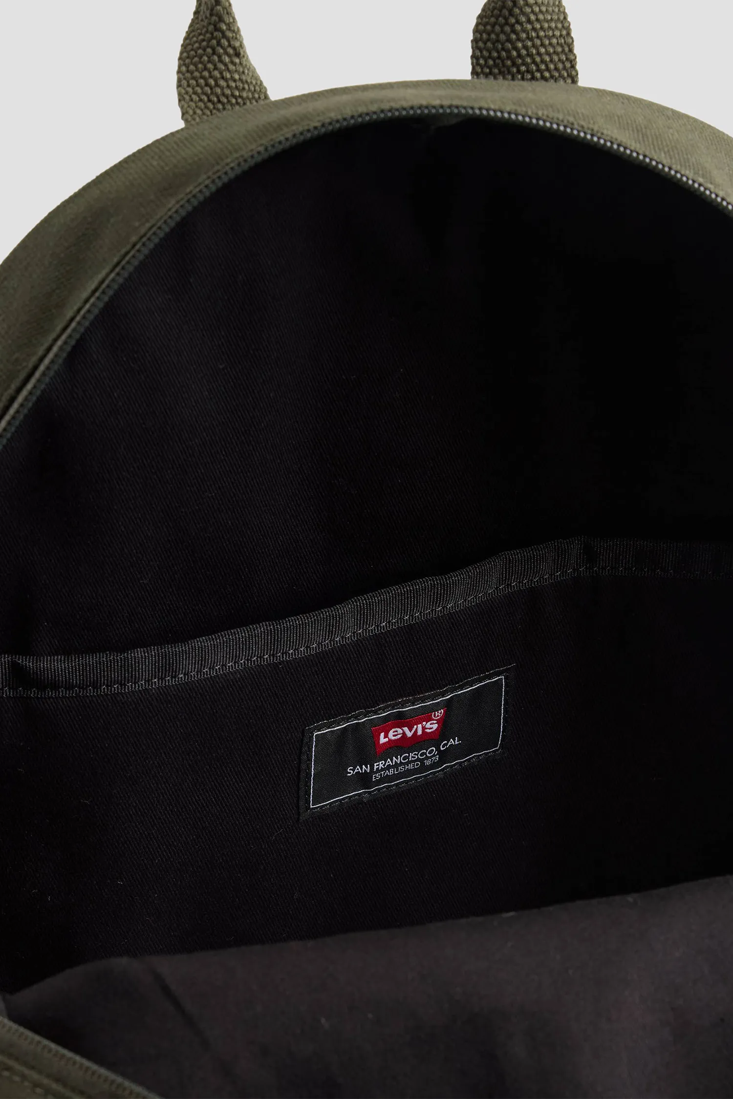 Мужской оливковый рюкзак 3