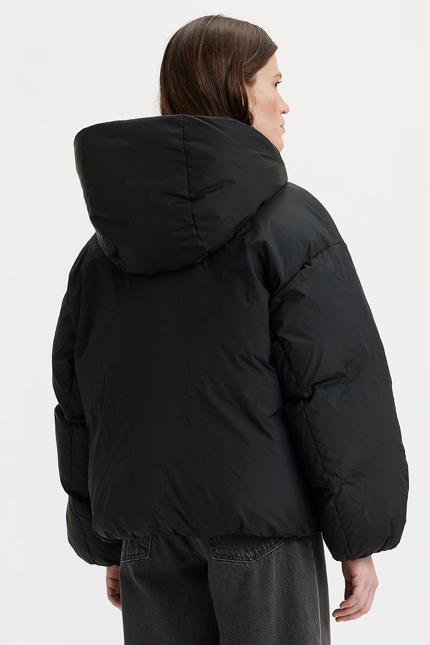 Женский черный пуховик 3