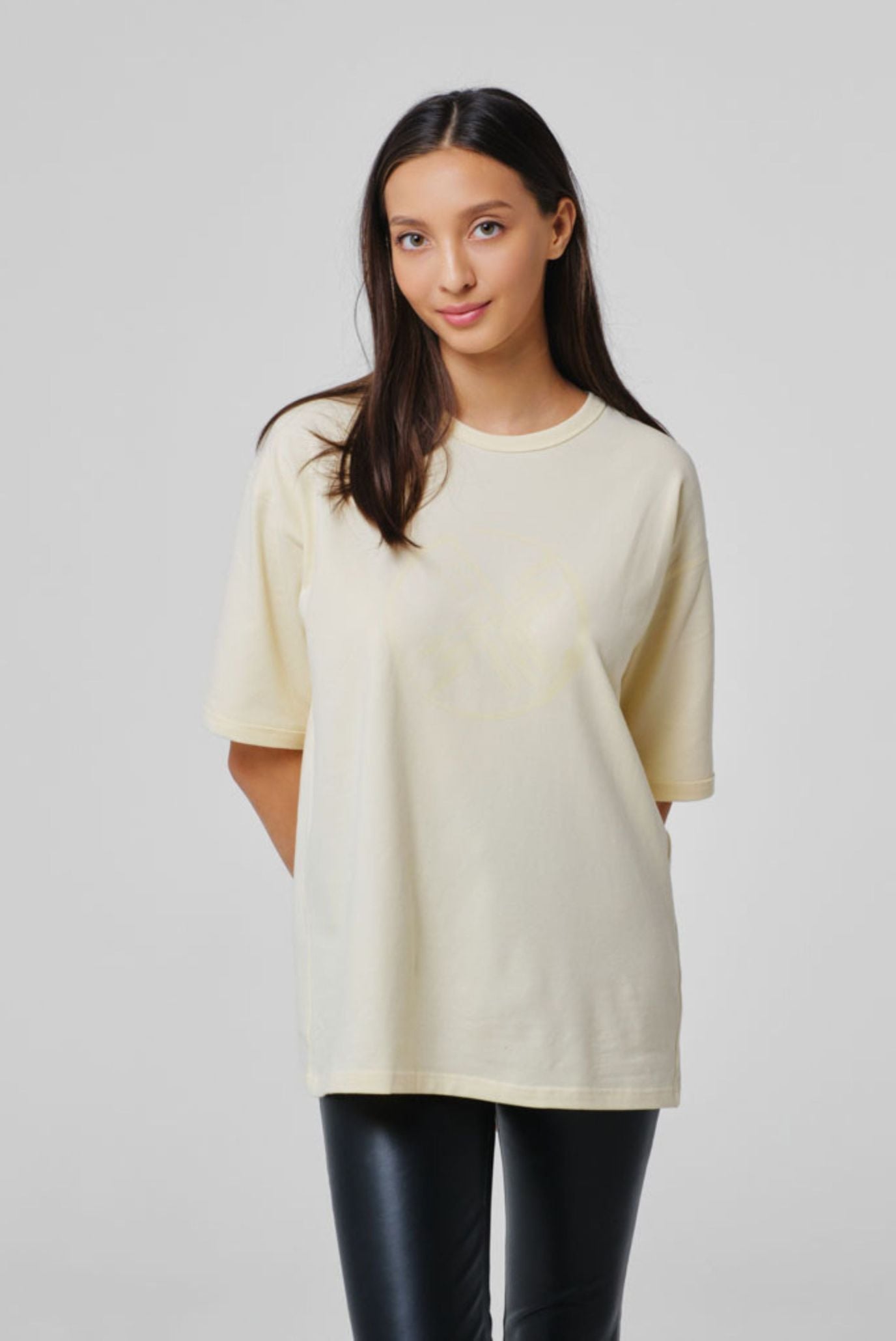 Кремовая футболка оверсайз SHANYRAQ (Унисекс) 4