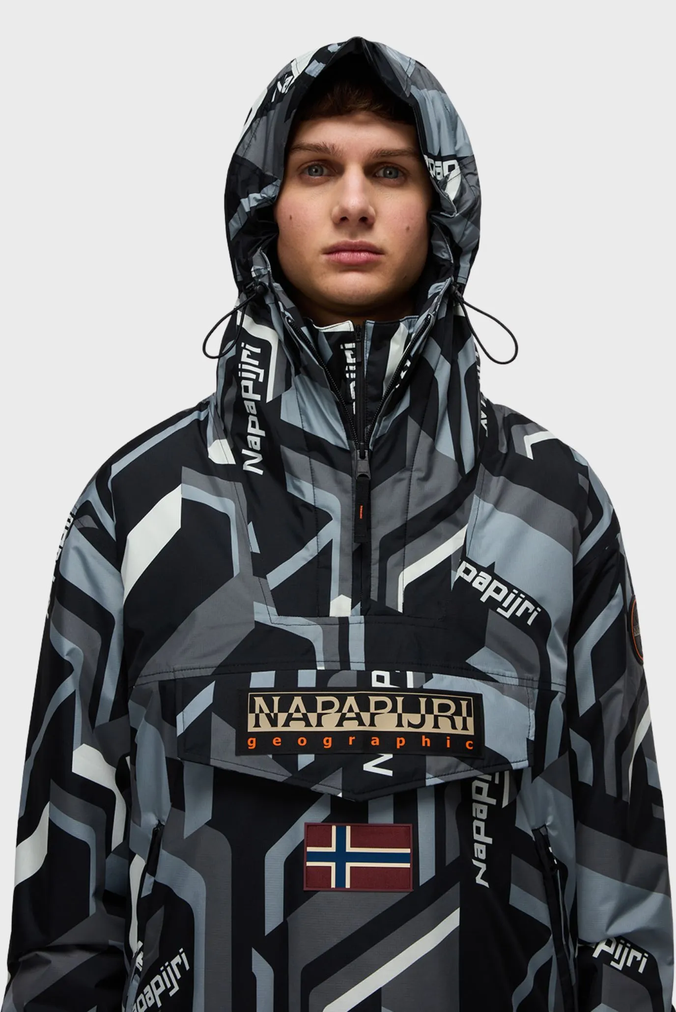 Мужской разноцветный анорак 3