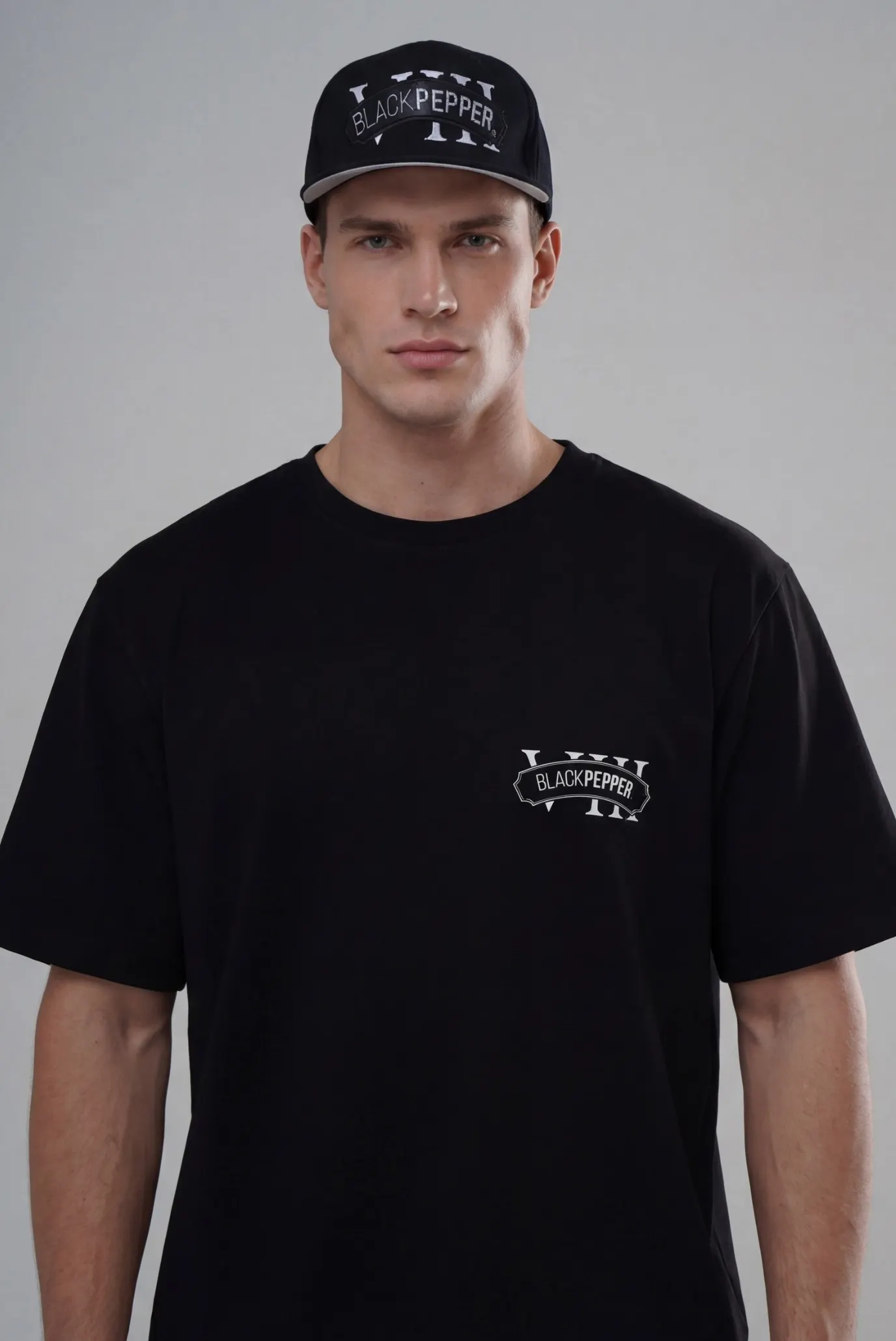 Футболка ANNIVERSARY 8 / FORM RELEASED 3