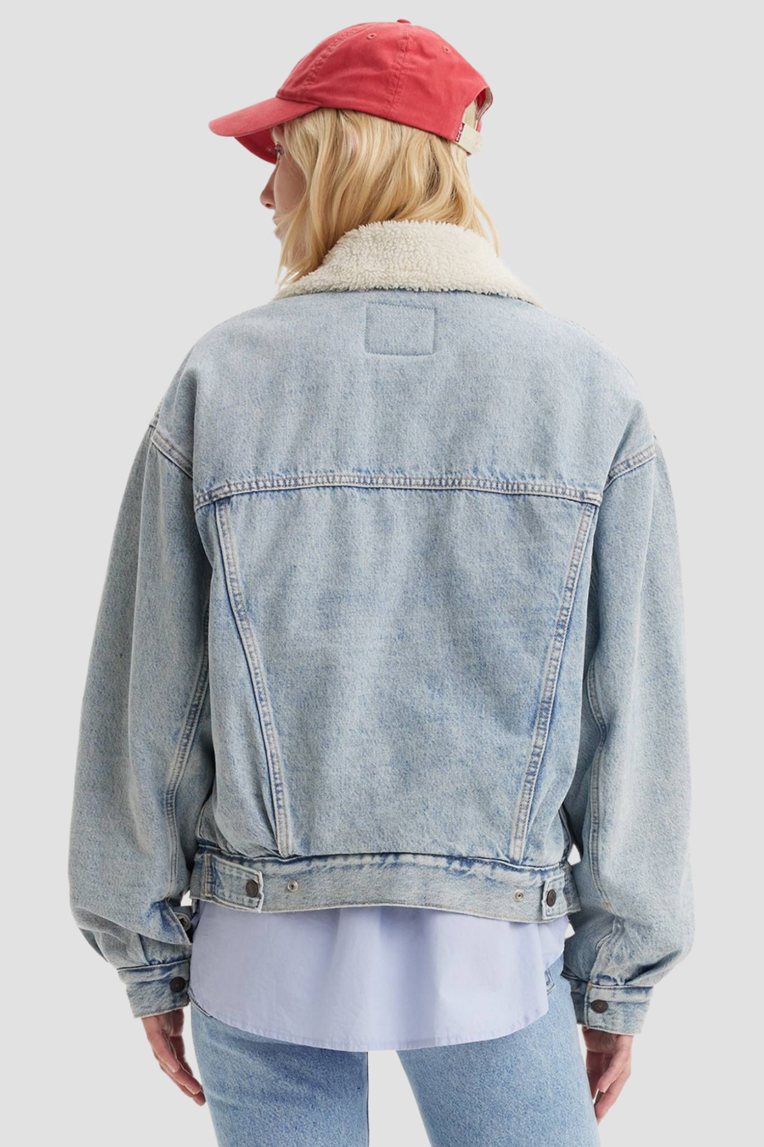 Женская голубая джинсовая курткаLevi's Женская голубая джинсовая куртка 3