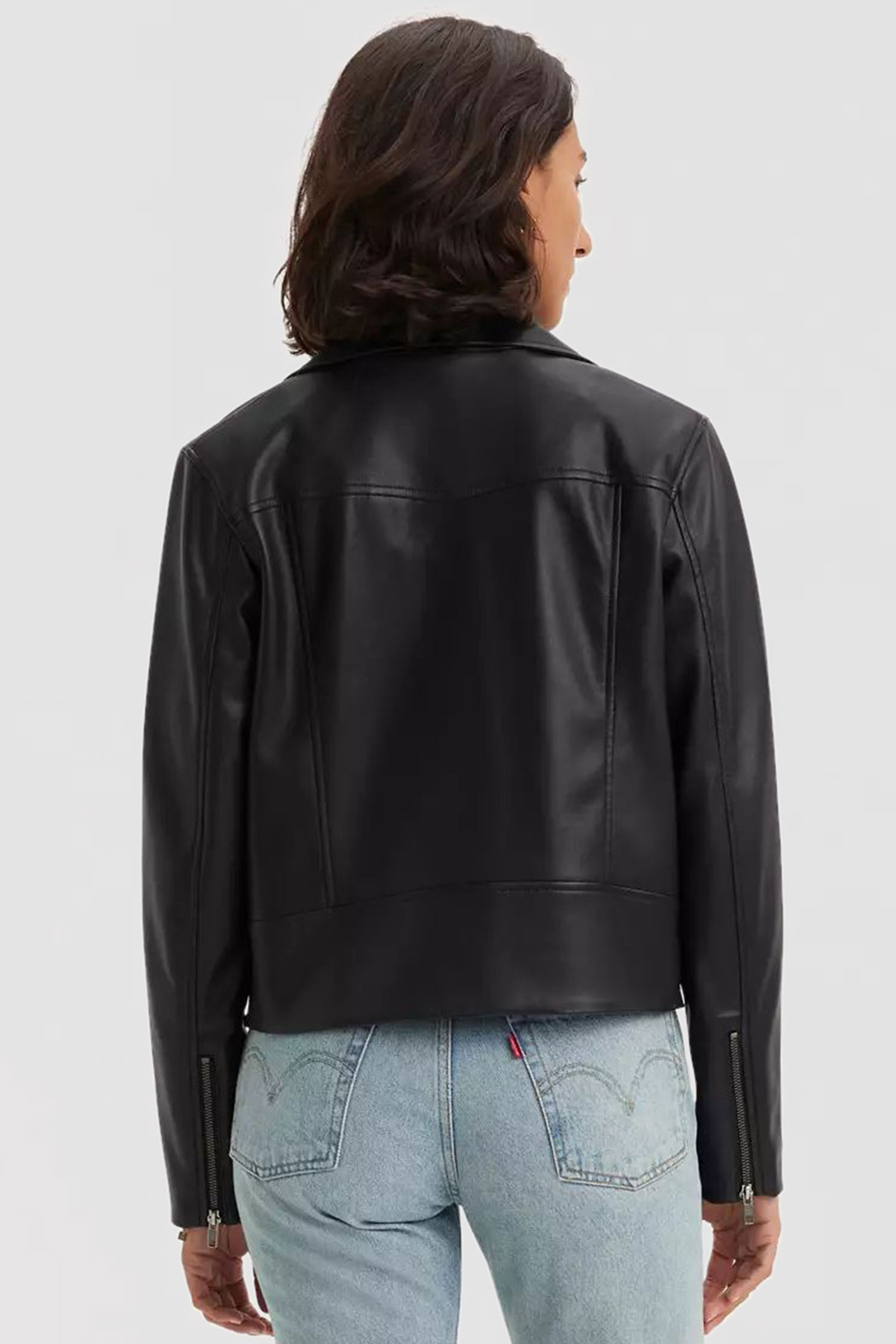 Женская черная косуха 3