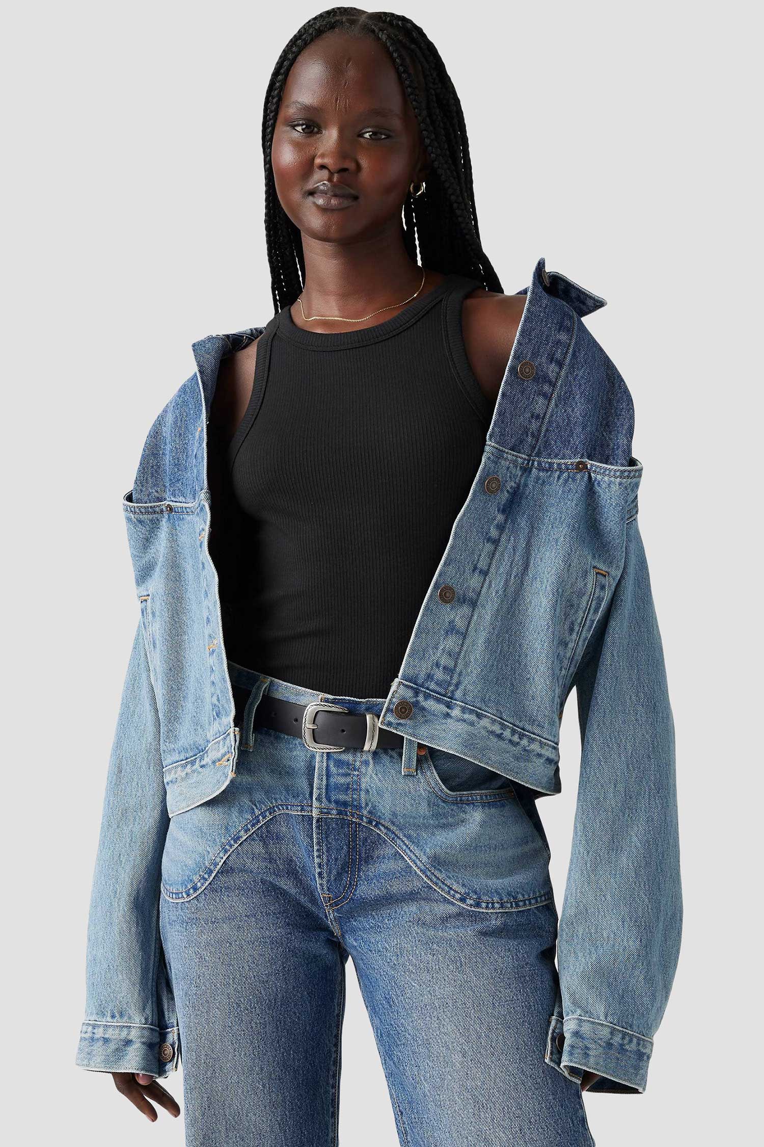 Женская голубая джинсовая куртка 4