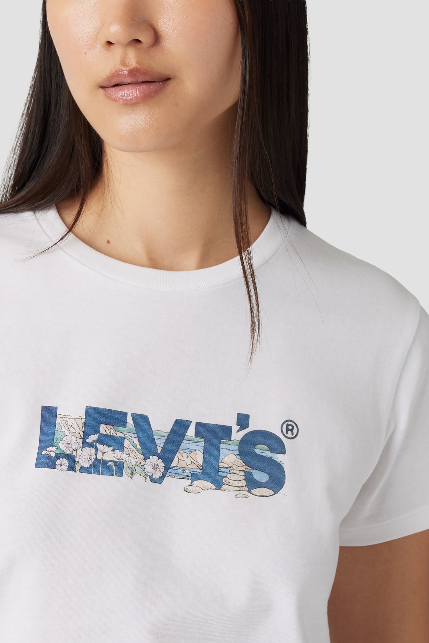 Женская белая футболка 6