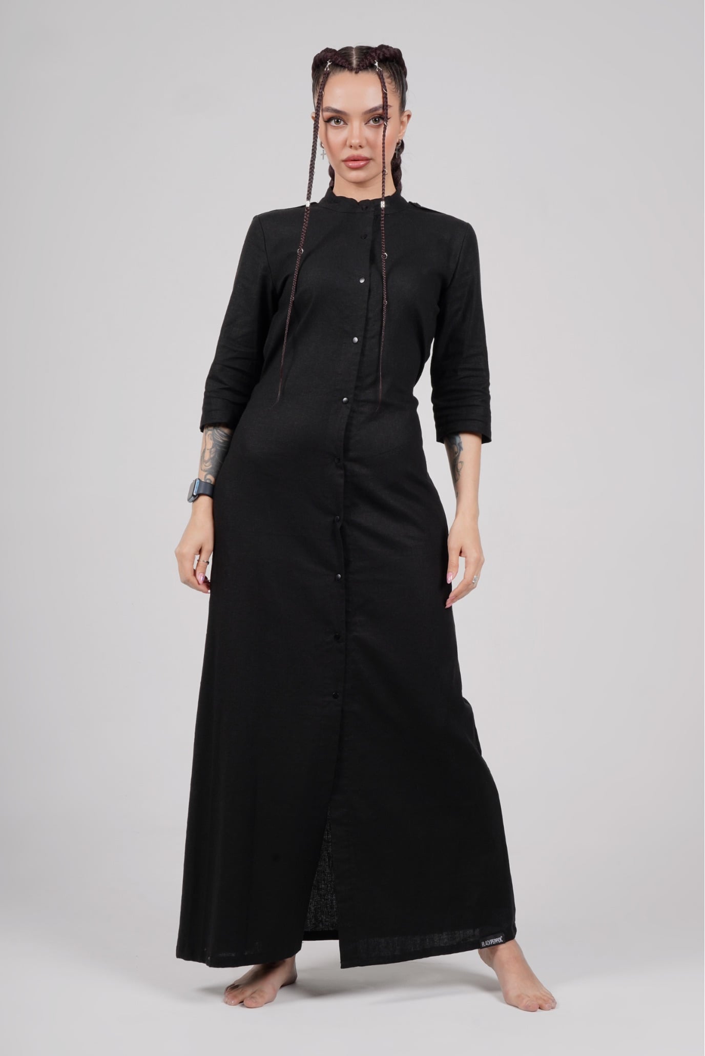 Платье трикотажное черное макси на кнопках 1