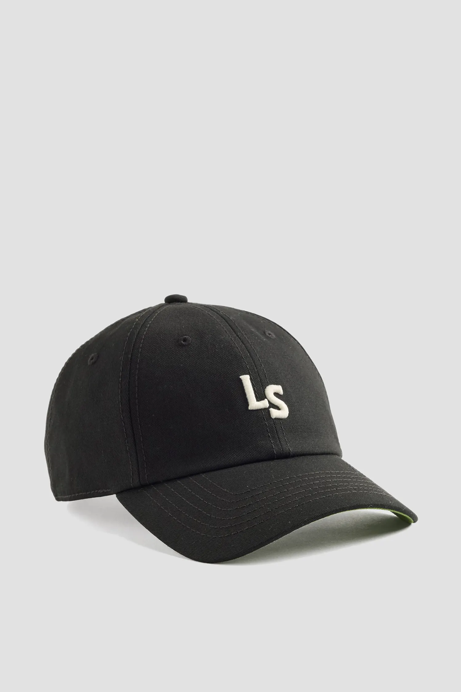 Мужская черная кепка 1