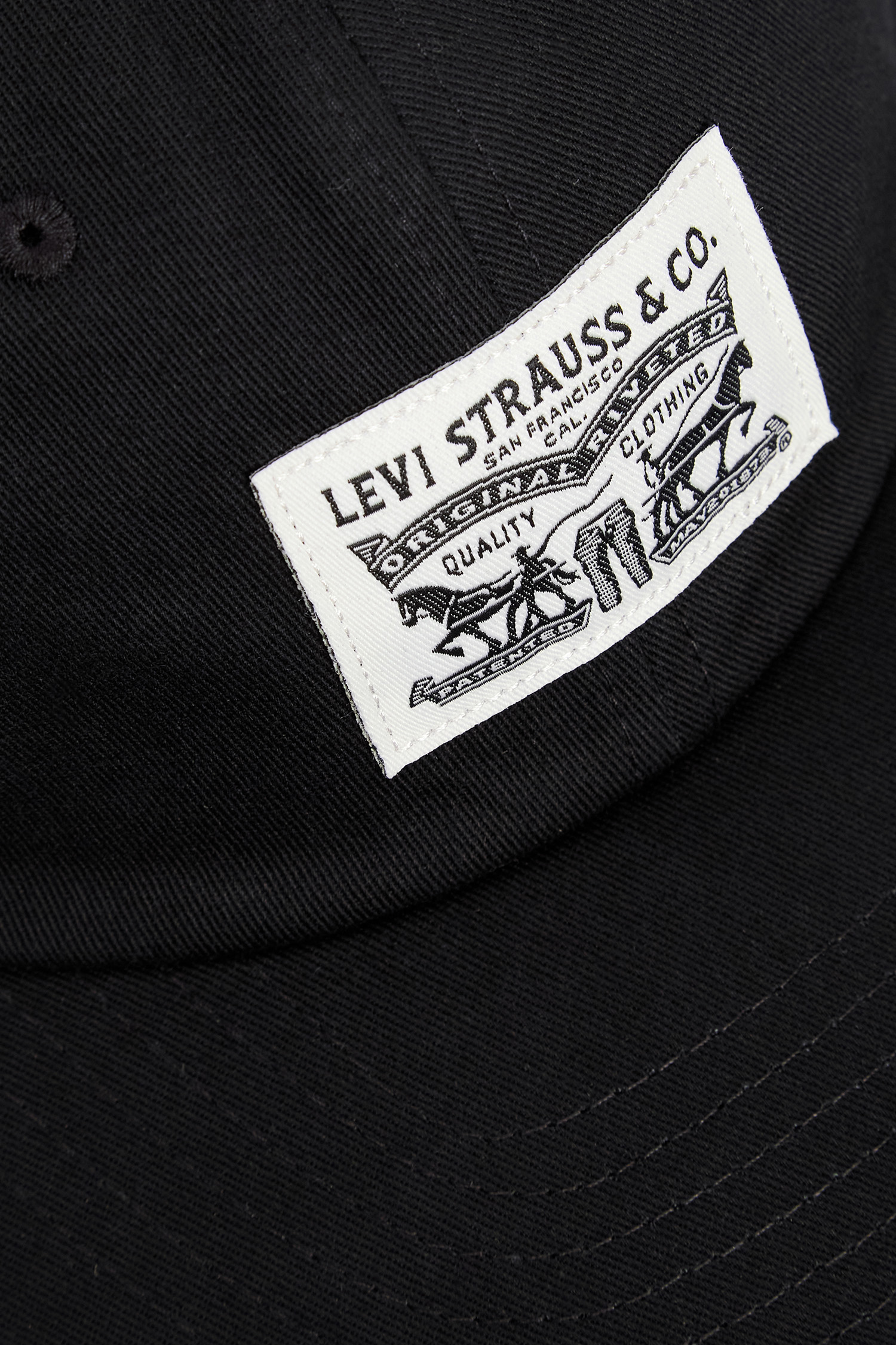 Черная кепка 3