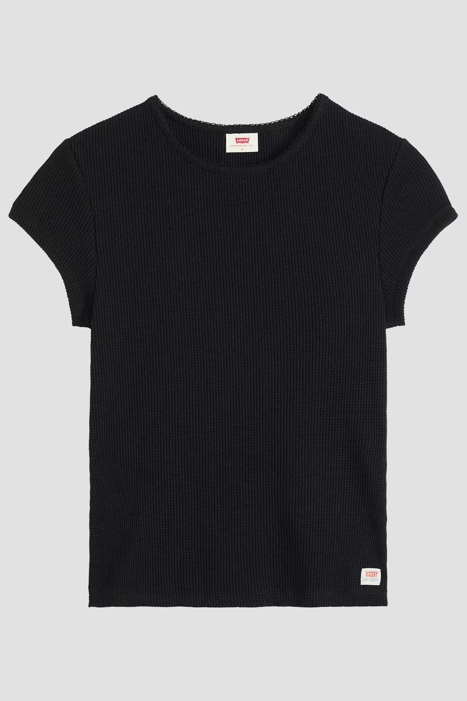 Женская черная футболка 2