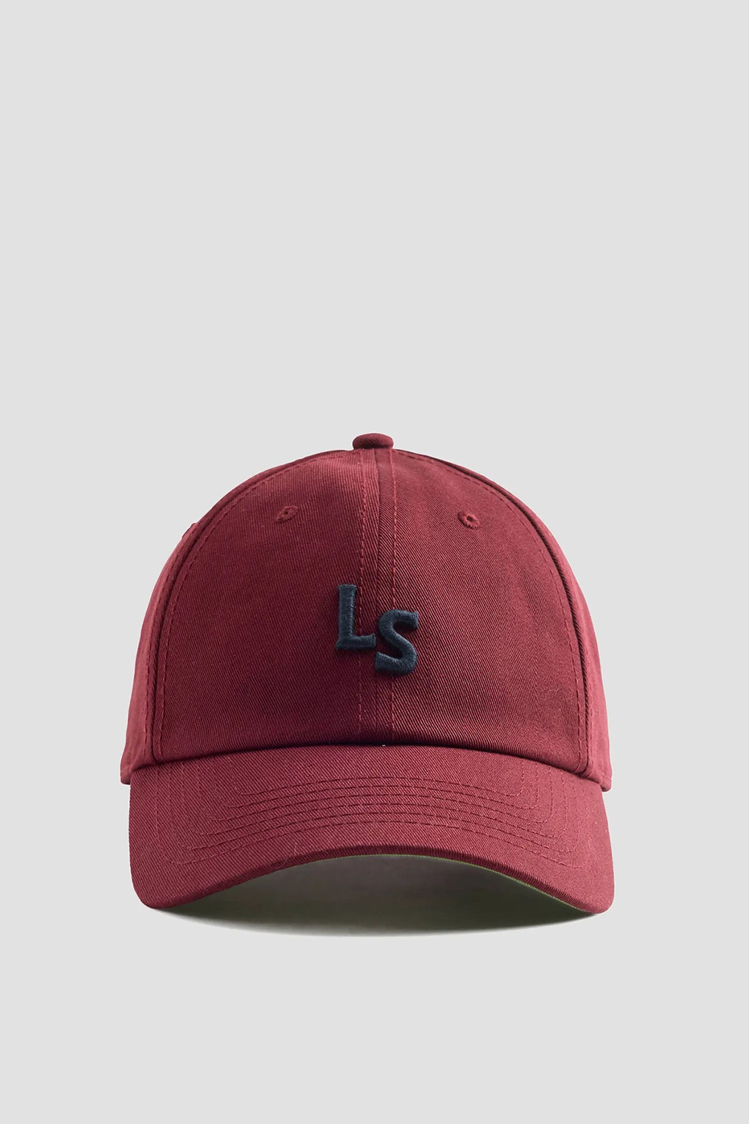 Мужская бордовая кепка 2