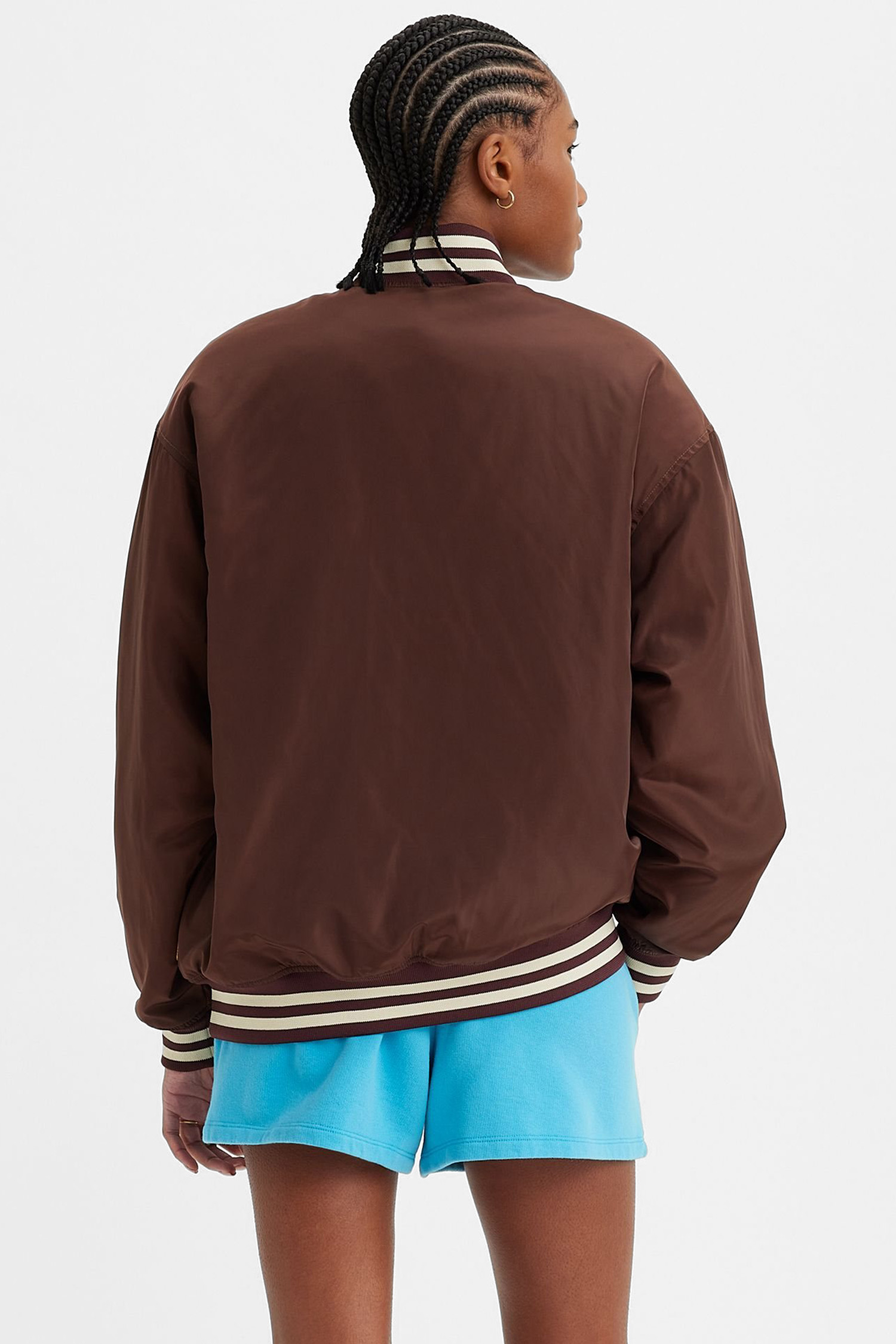 Женский коричневый бомбер 3