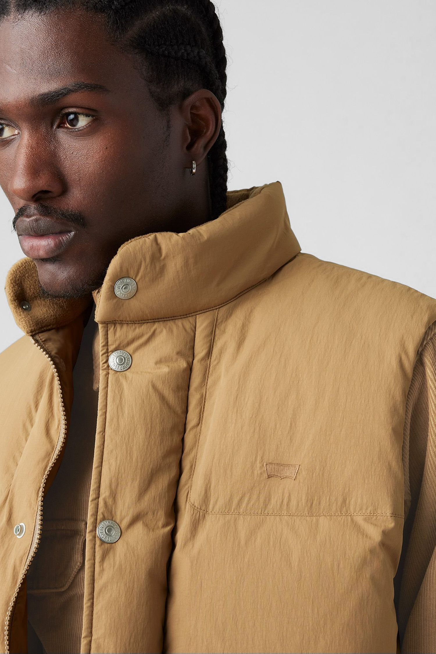 Мужской коричневый жилет 4