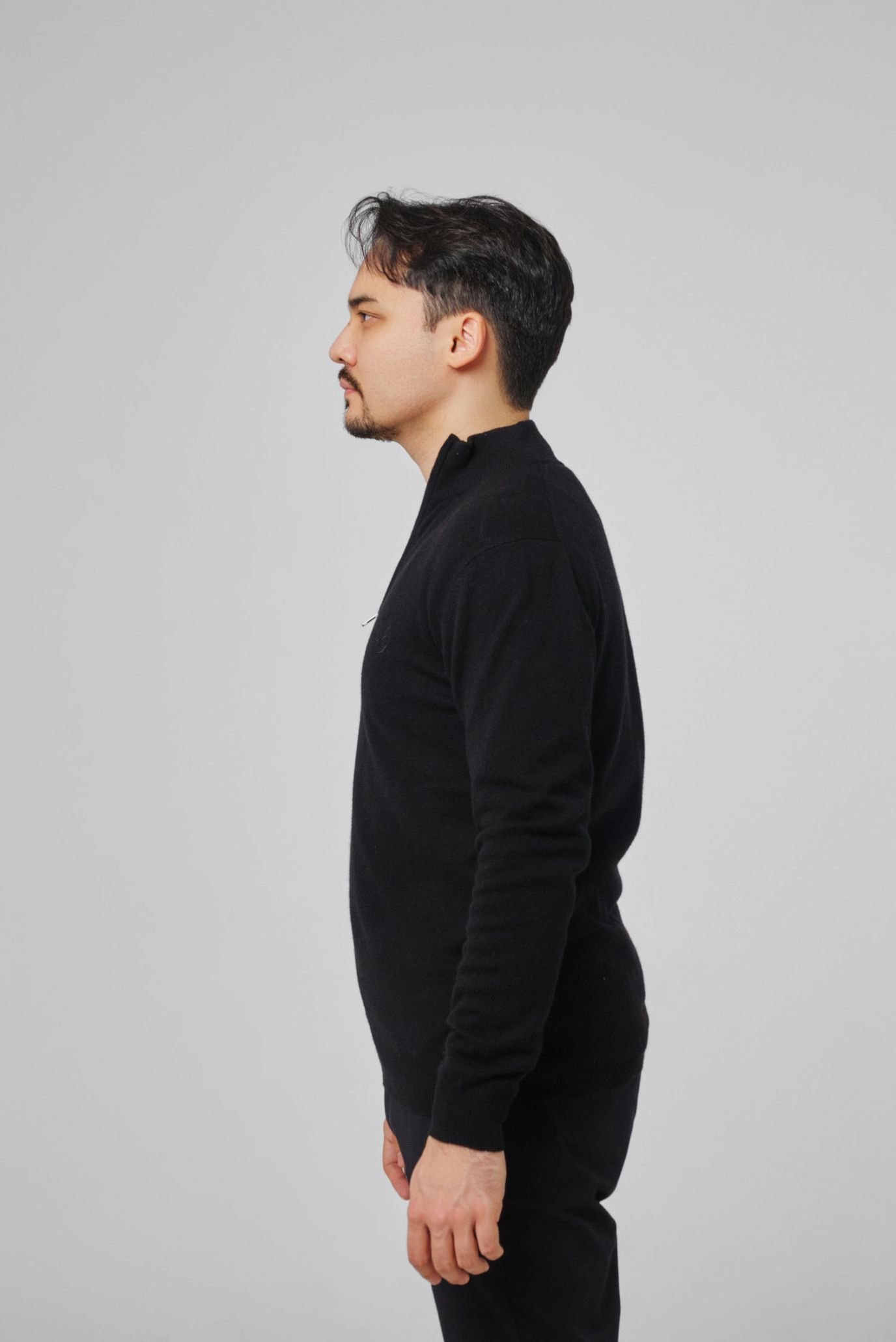 Мужская черная кофта на замке 3