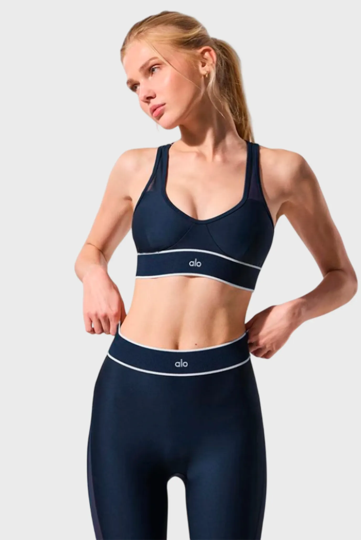 Леггинсы Alo Yoga Airlift Mesh High-Waist Darling Stirrup Legging Navy 3