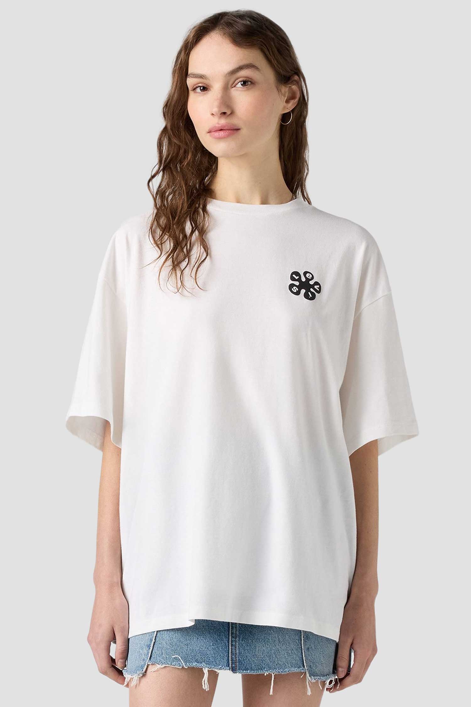 Женская белая футболка 1