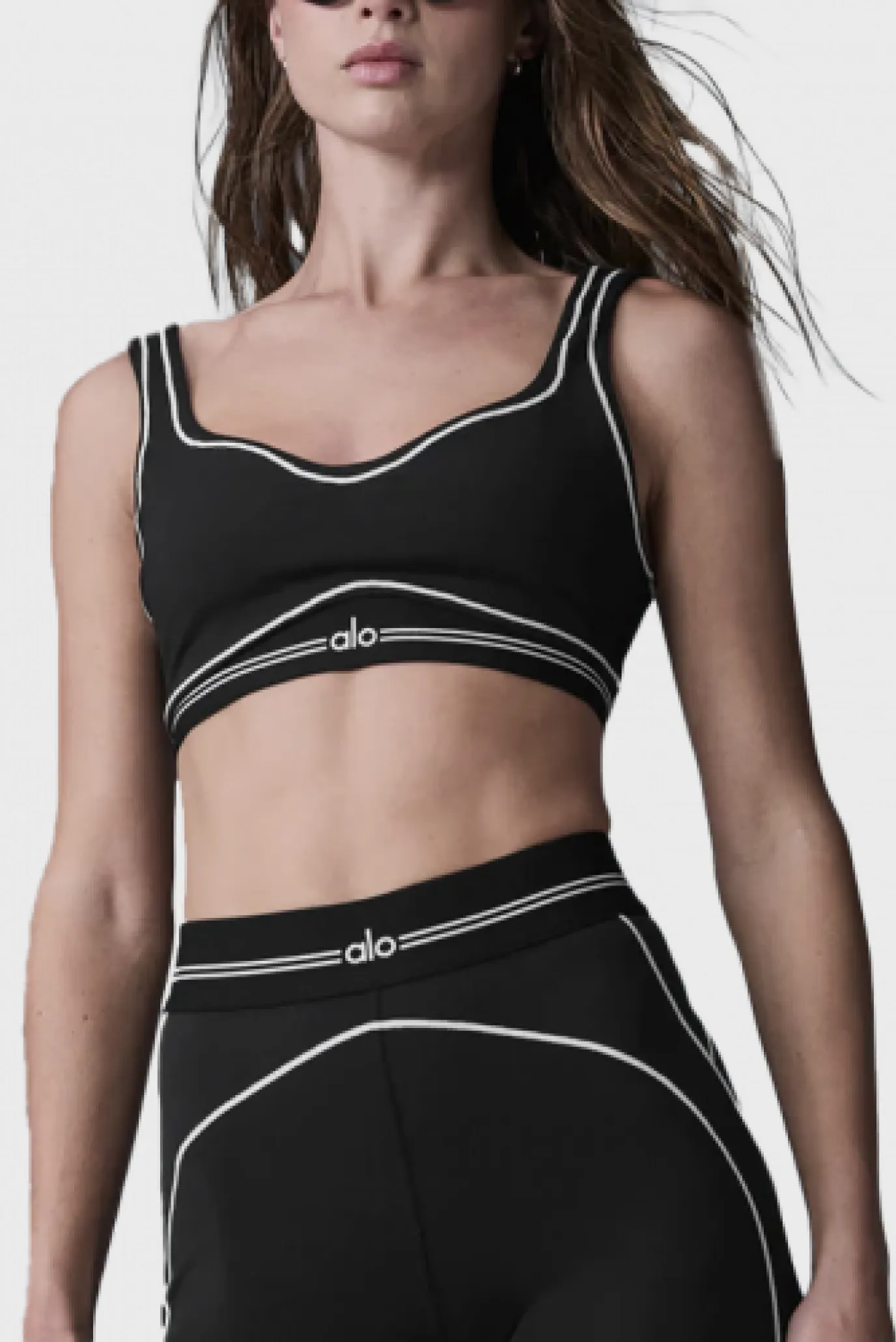 Бра Alo Yoga Airbrush Heart Throb Bra Black White 1