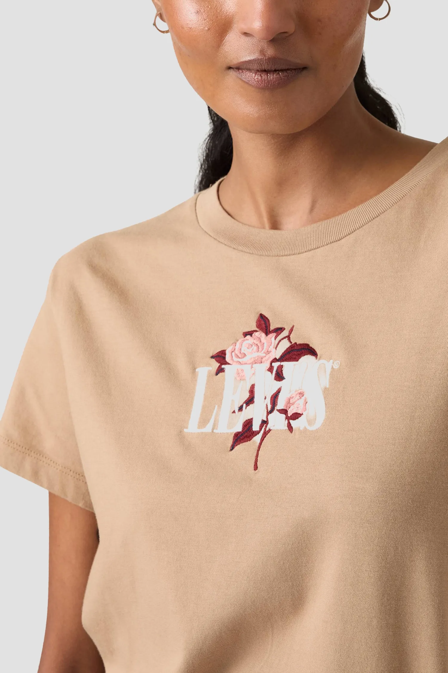 Женская бежевая футболка 5