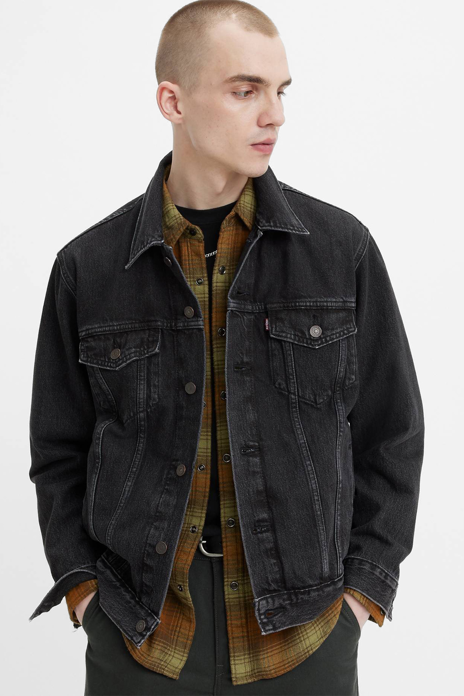 Мужская черная джинсовая куртка 5