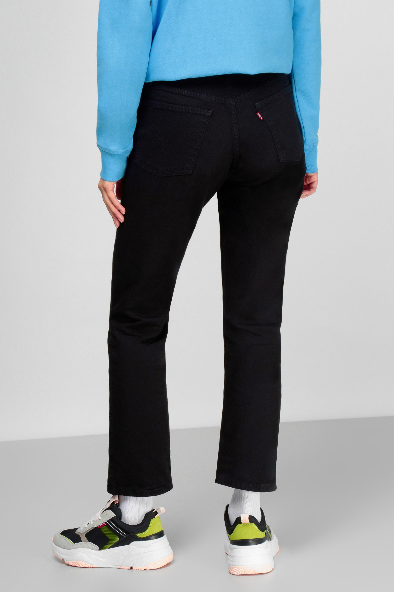 Женские черные джинсы 501® Straight Crop 3