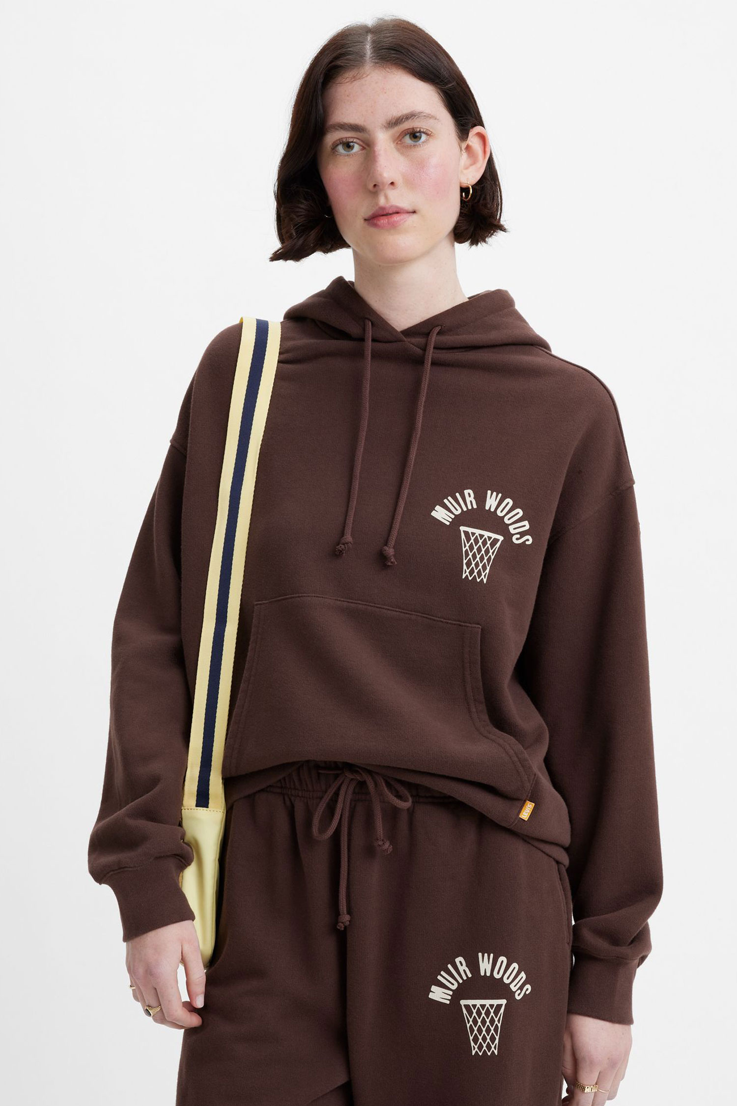 Женское коричневое худи 5