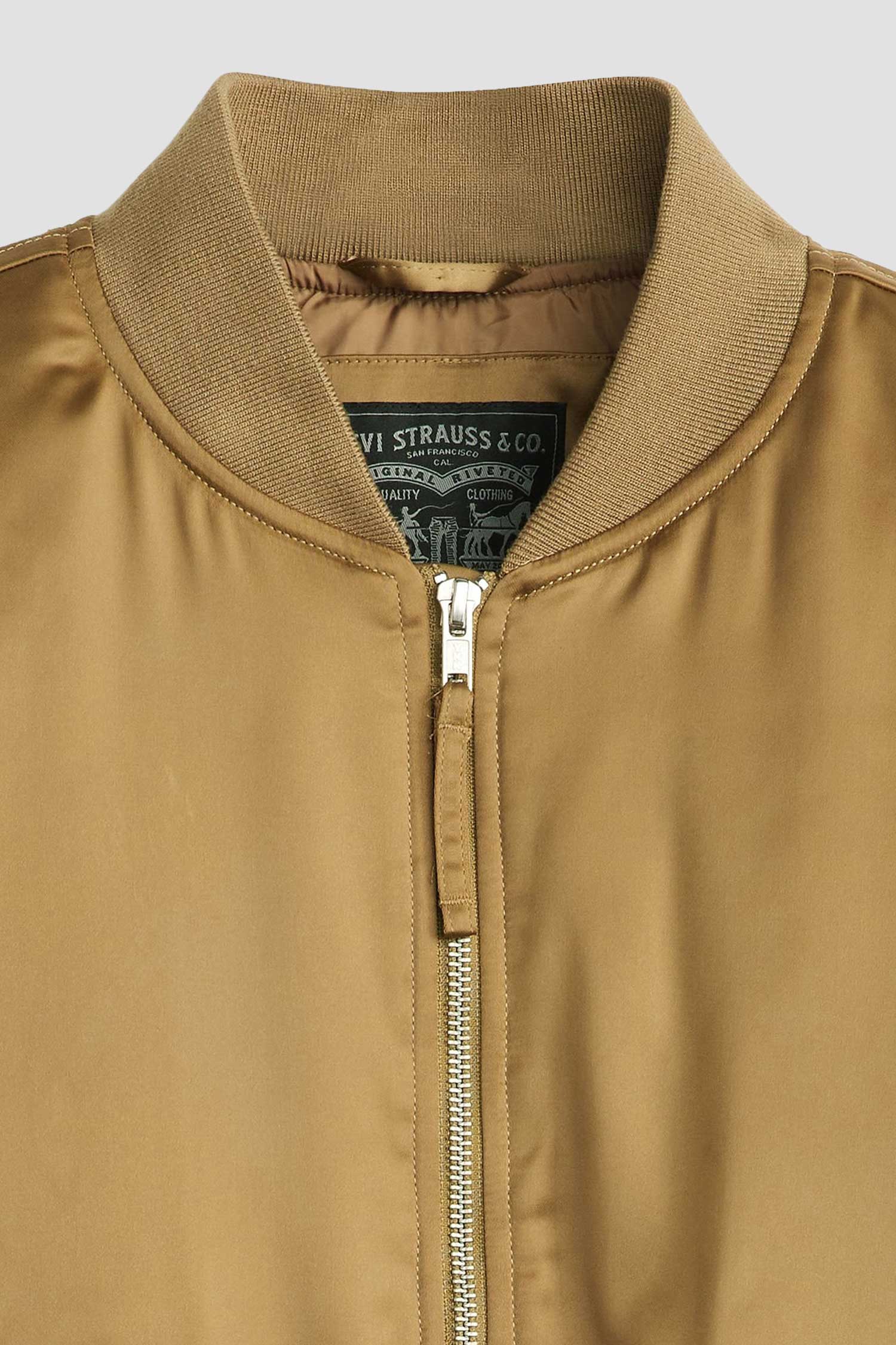 Женский коричневый бомбер 6