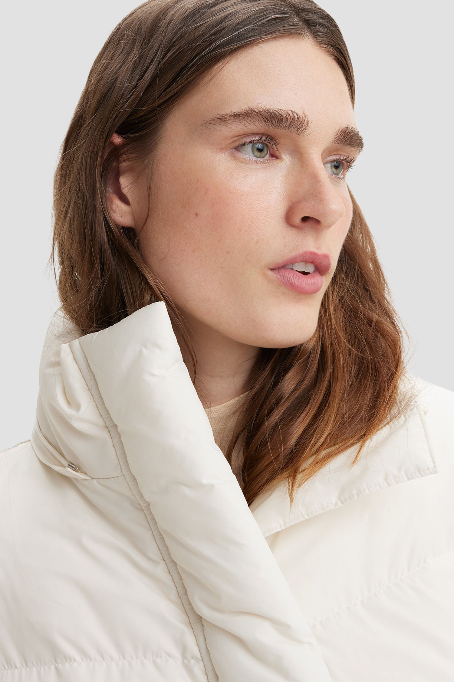 Женская белая куртка 3