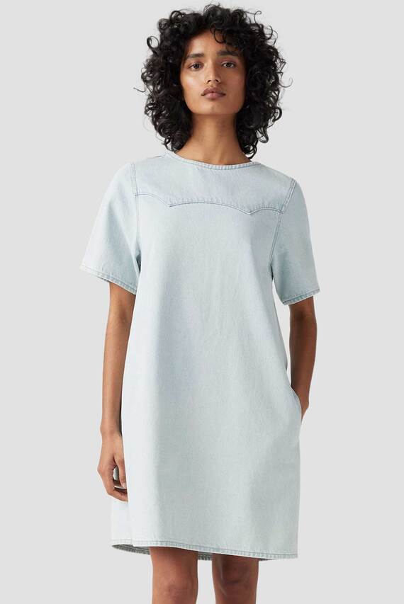 Женское голубое джинсовое платье Levi's