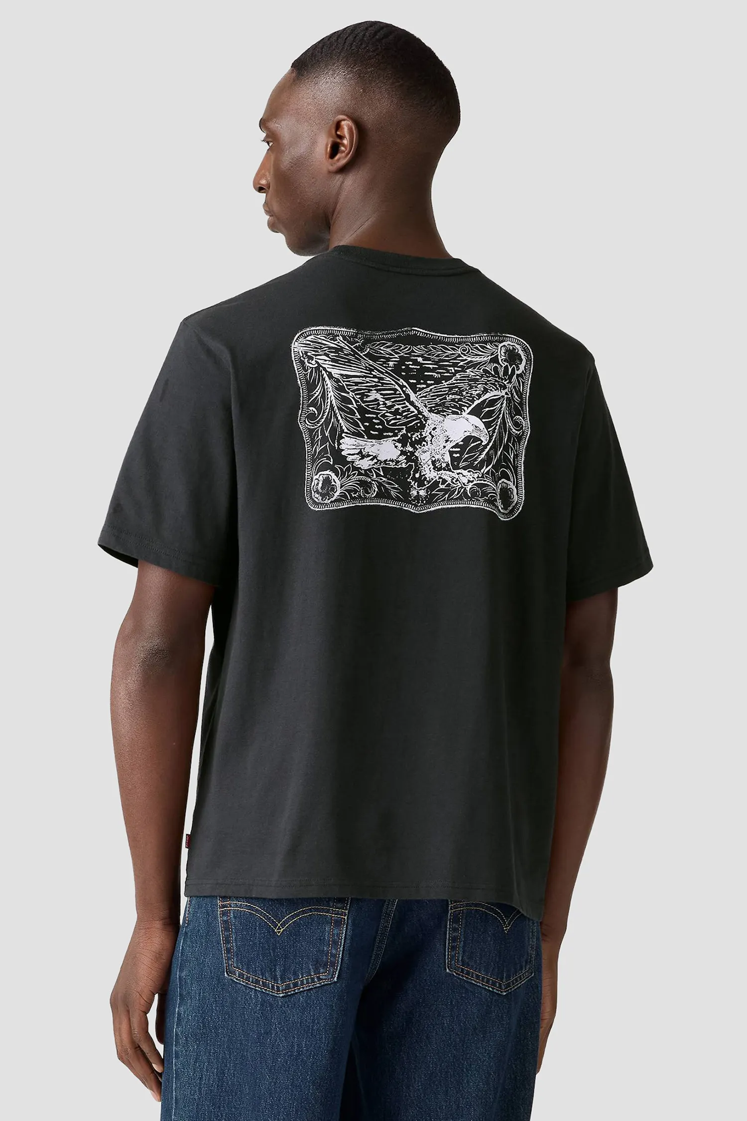 Мужская черная футболка 3