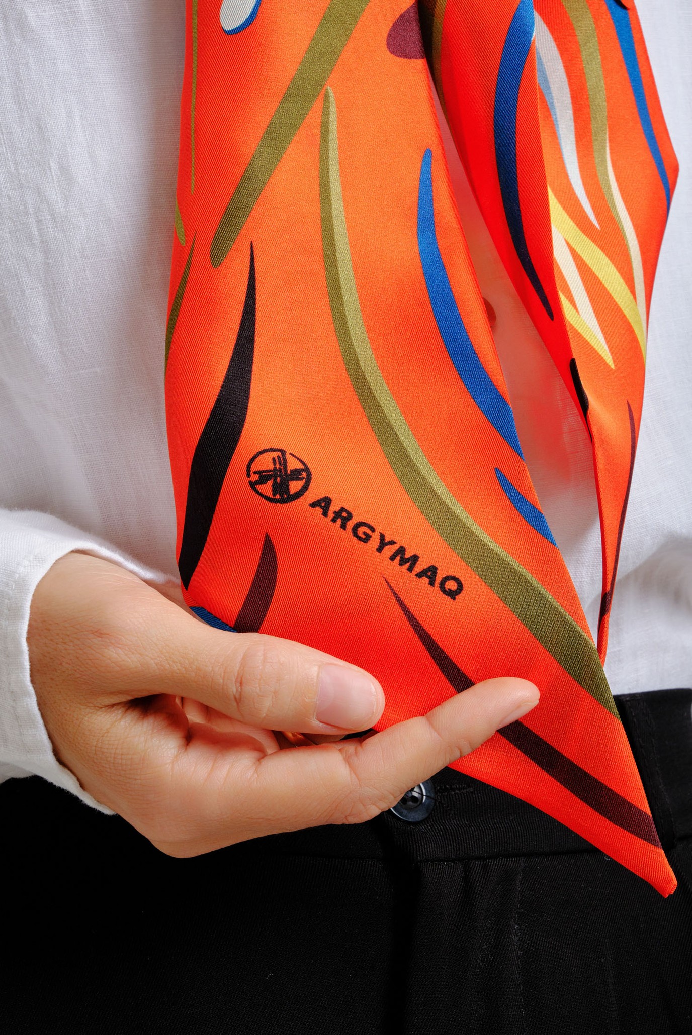 Женский красный платок 11х137 3