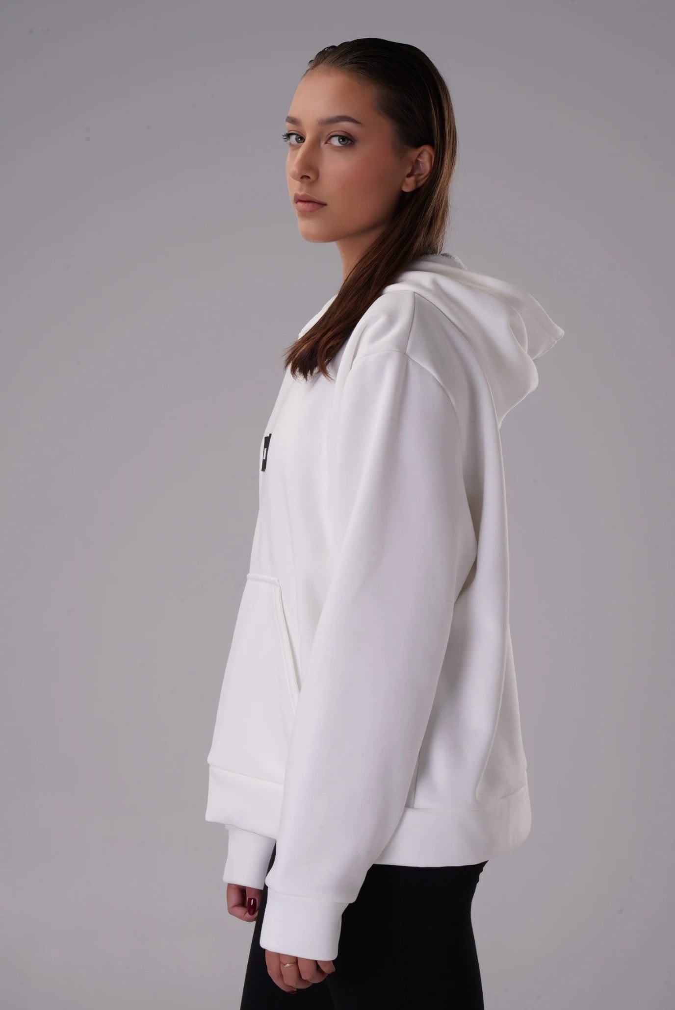 Женский белый худи 3