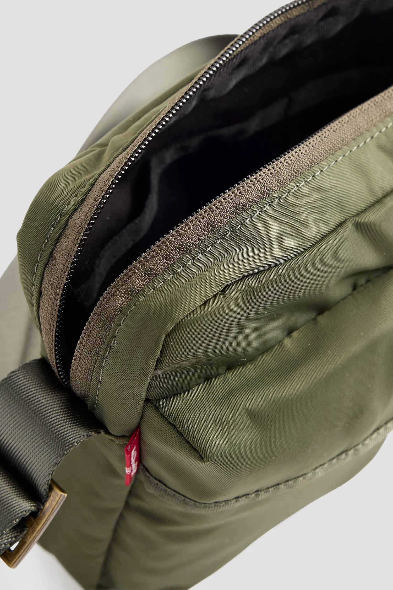 Мужская оливковая сумка 3