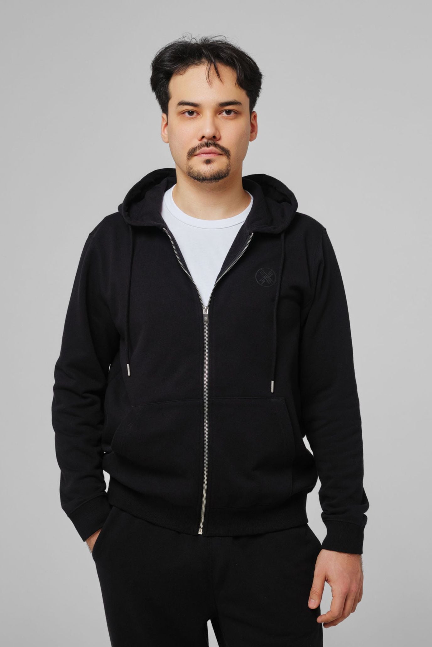 Черная кофта на замке ARGYMAQ (Унисекс) 2