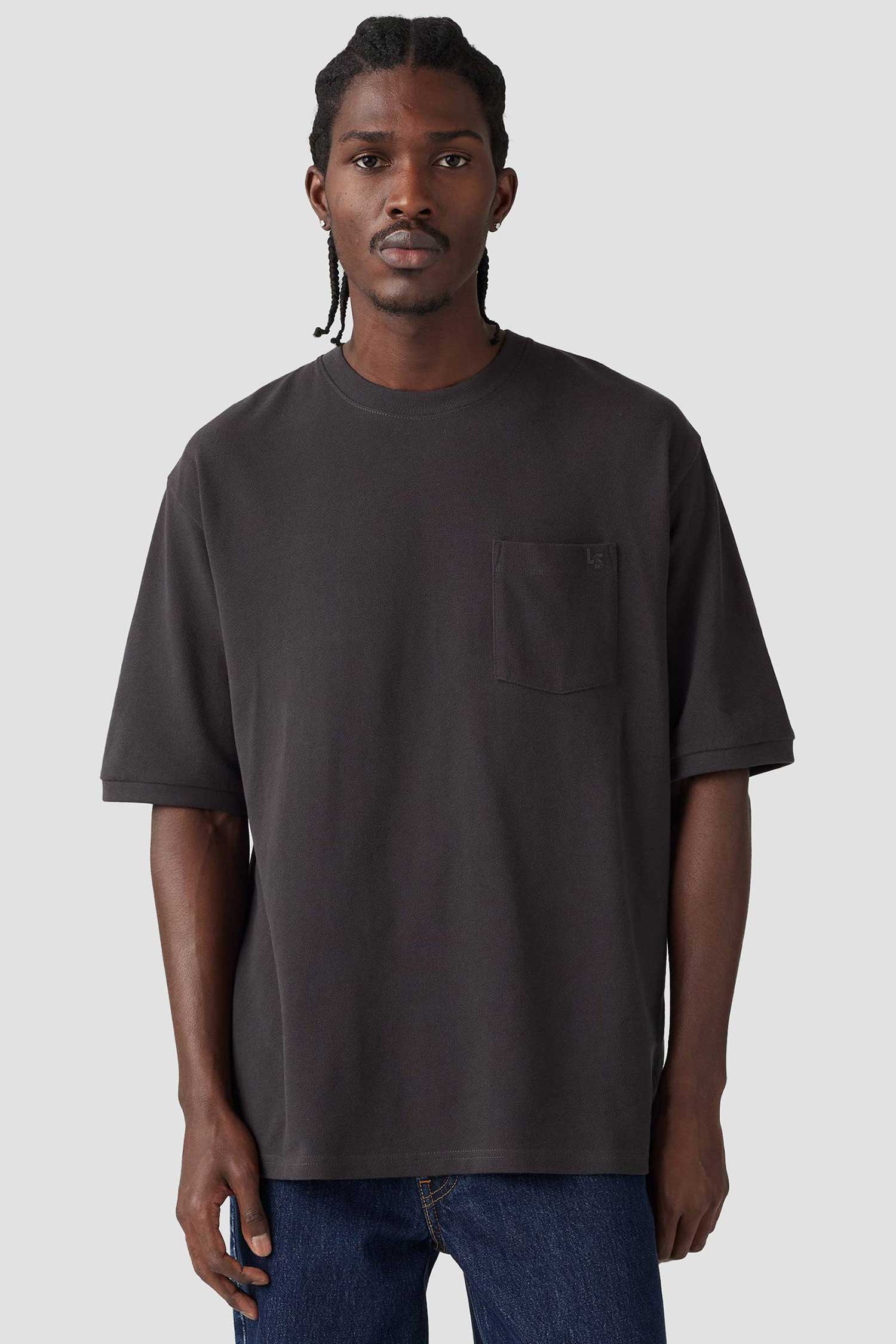 Мужская черная футболка 1