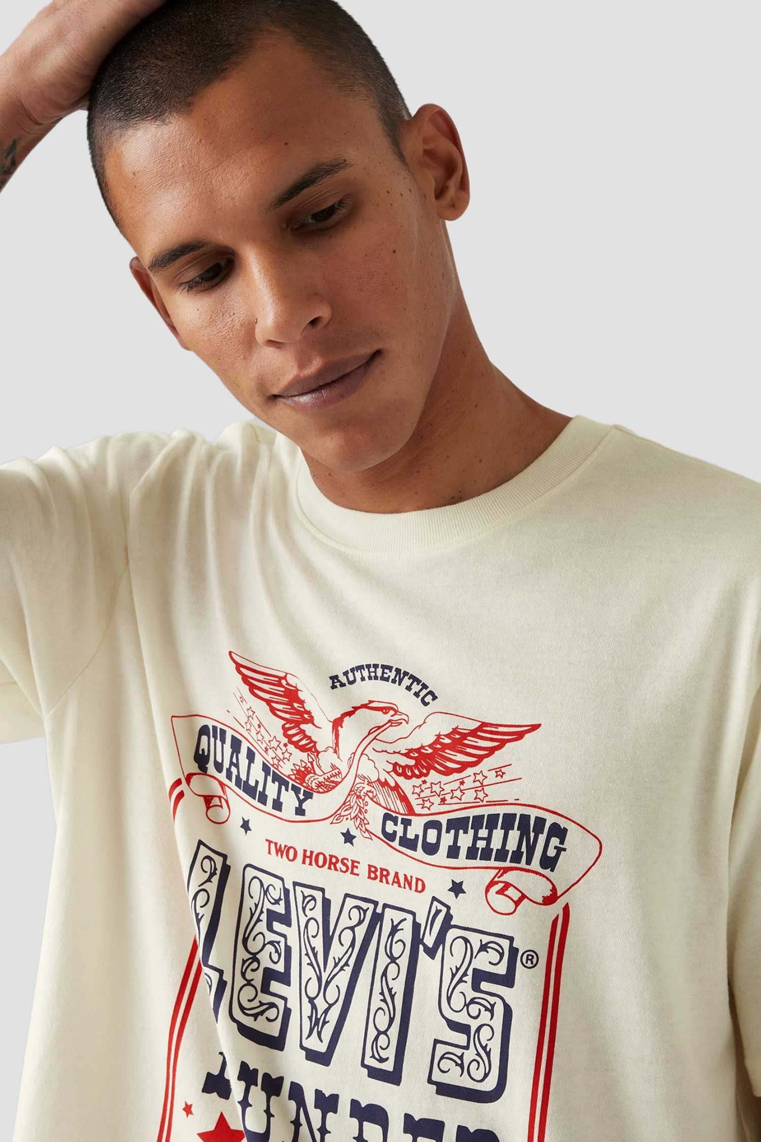 Мужская белая футболка 6