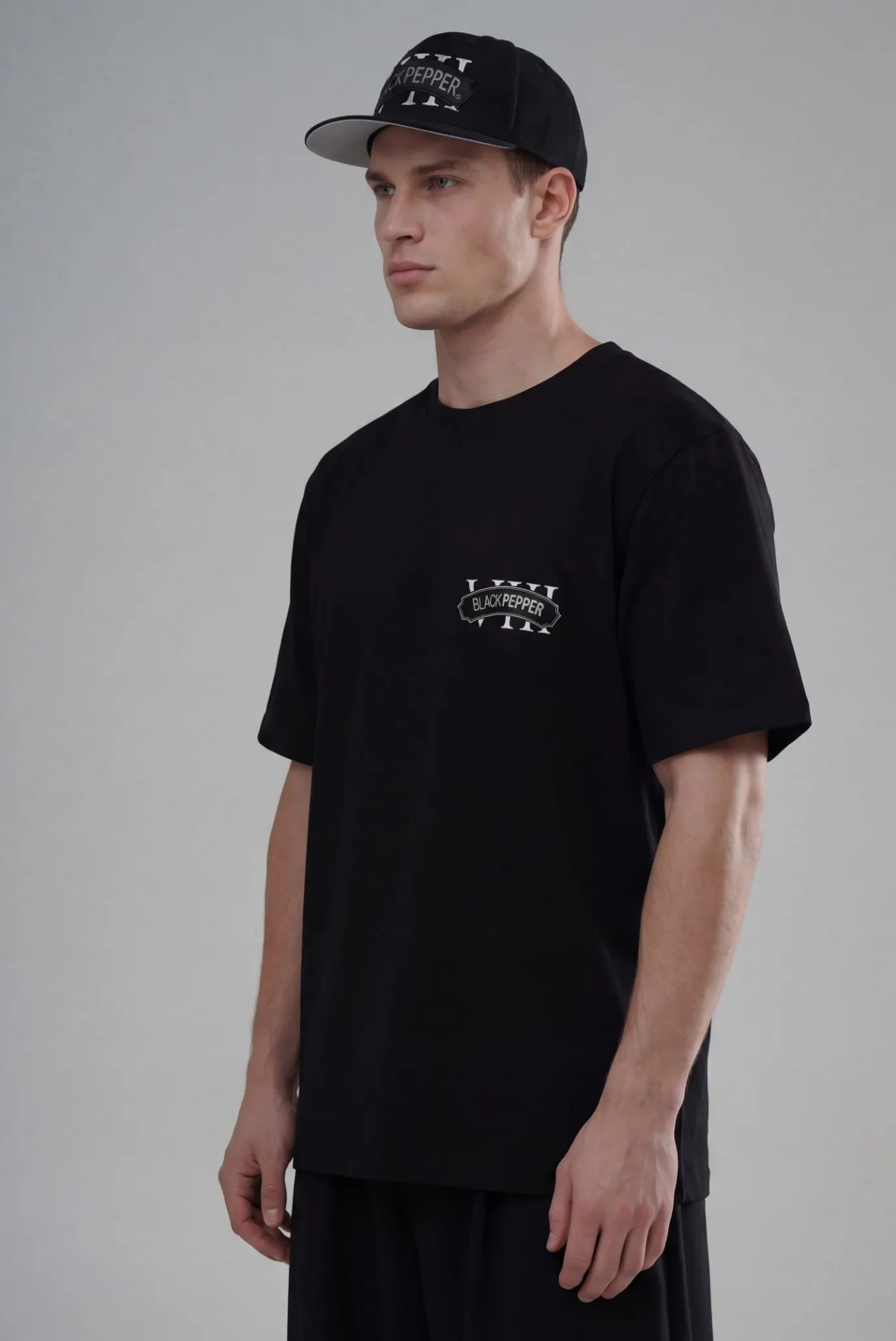 Футболка ANNIVERSARY 8 / FORM RELEASED 2