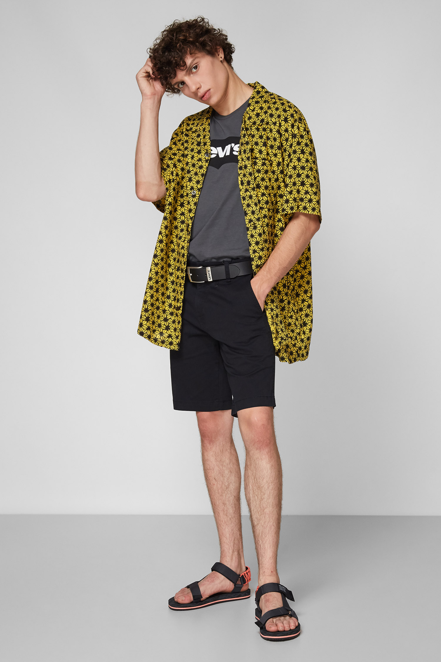 Мужские черные шорты Levi`s XX Chino 6