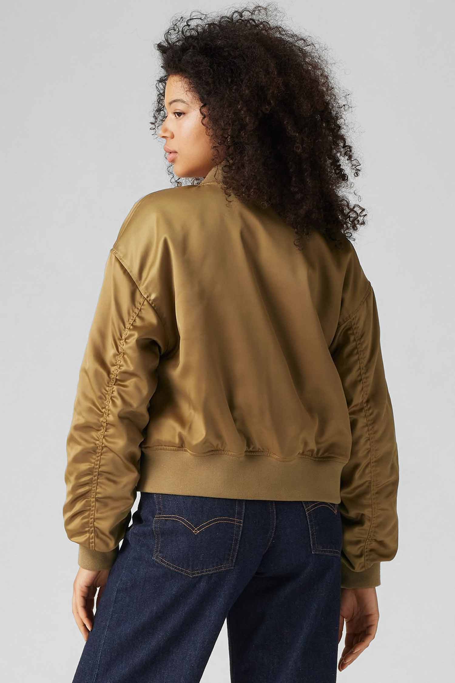 Женский коричневый бомбер 3