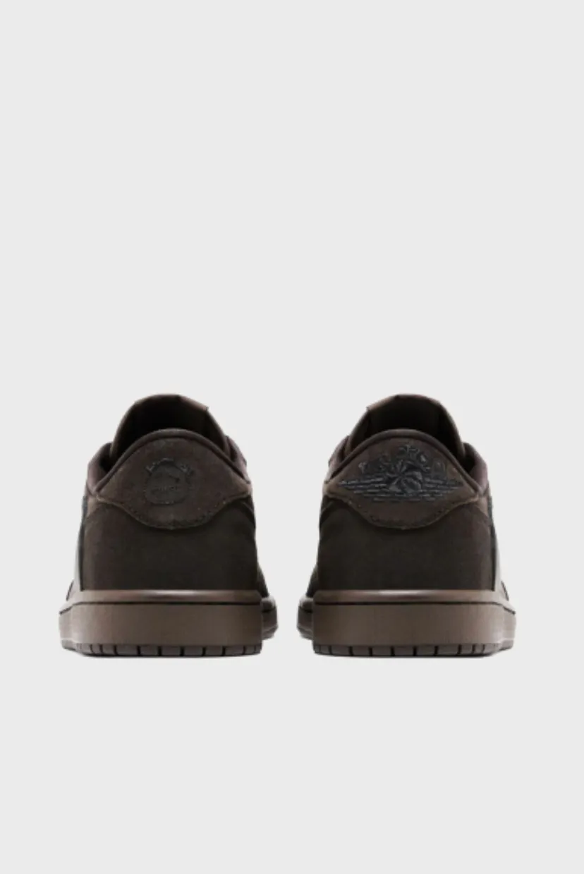 Air Jordan 1 Retro Low OG SP Travis Scott Velvet Brown 3